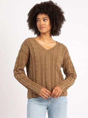 BOOTLEGGER Zarina Cable Knit V-Neck
